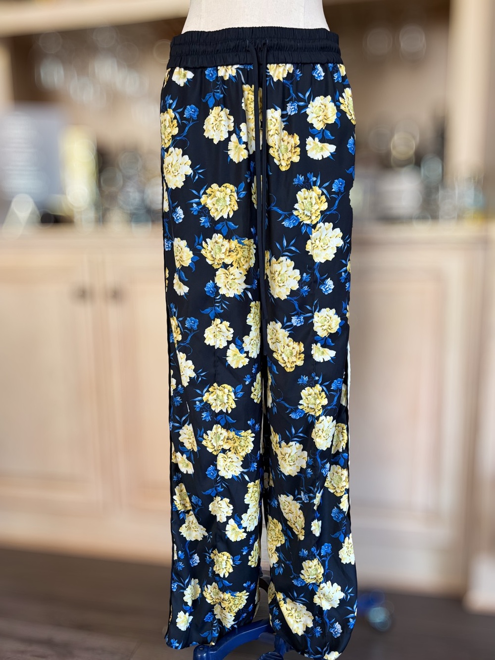 Kendall & Kylie Black Wide-Leg Pants with Yellow & Blue Floral Print